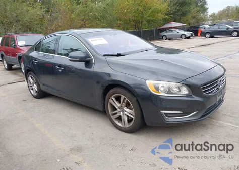 2015 Volvo S60 T5 Premier z USA, uszkodzony, nr VIN YV1612TBXF1309990